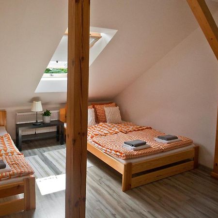 Hostel 33 Trzebinia  Kültér fotó