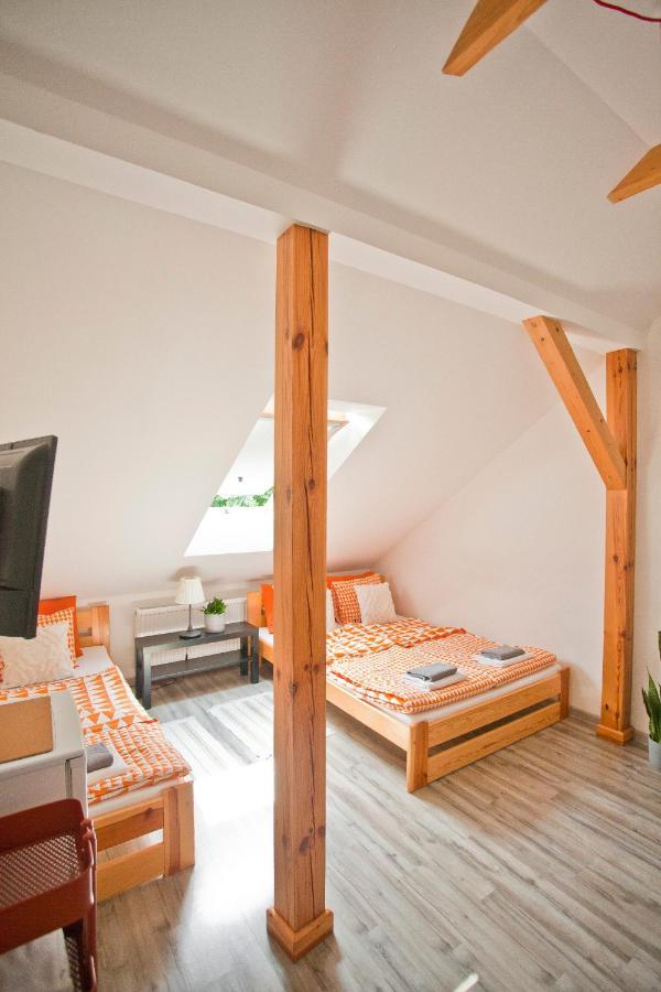 Hostel 33 Trzebinia  Kültér fotó