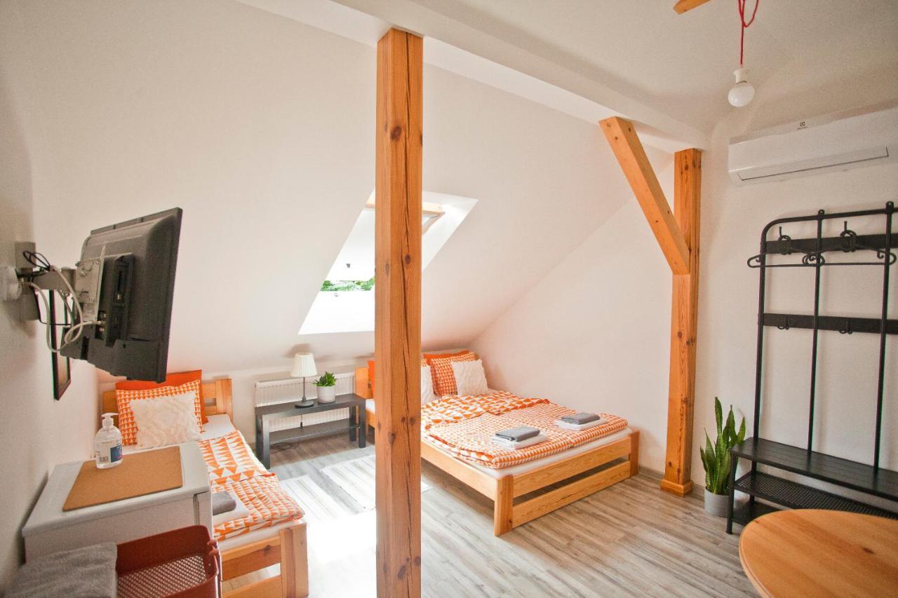 Hostel 33 Trzebinia  Kültér fotó