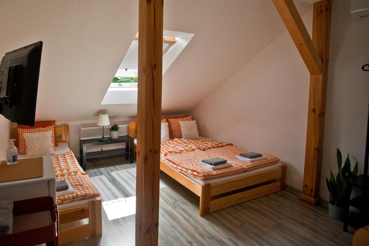 Hostel 33 Trzebinia  Kültér fotó