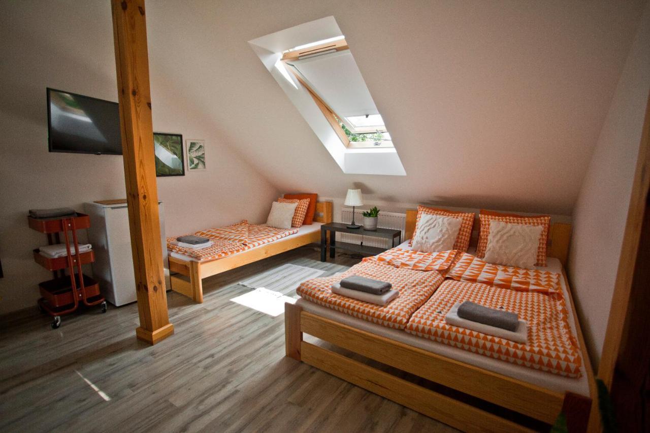 Hostel 33 Trzebinia  Kültér fotó